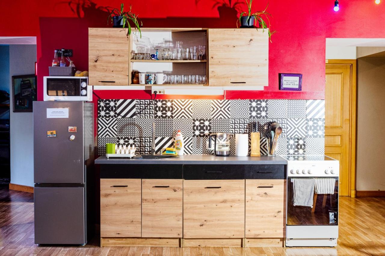 Cinnamon Sally Backpackers Hostel Riga Exterior photo