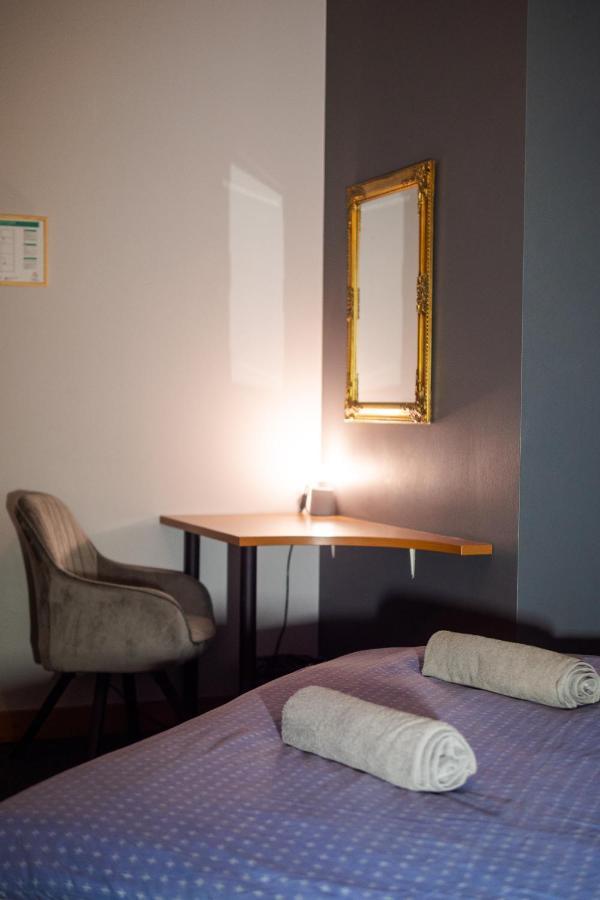 Cinnamon Sally Backpackers Hostel Riga Exterior photo